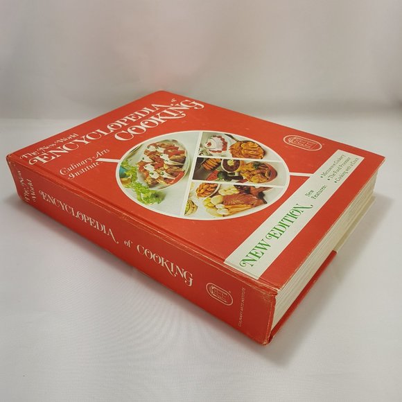 Vintage Cookbook 1979 Culinary Arts Institute Encyclopedia of Cooking - Picture 5 of 16